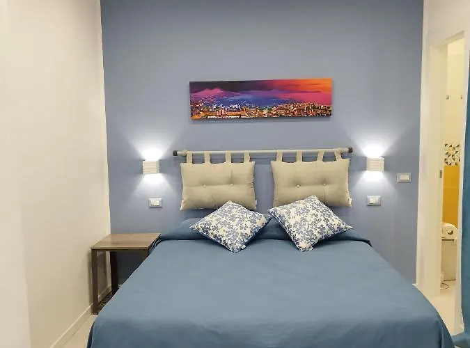 Molo Partenope Bed and Breakfast 4*