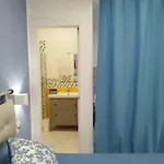 Molo Partenope לינה וארוחת בוקר